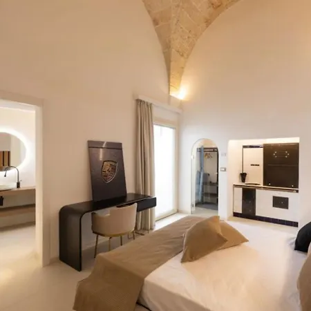 Casa Novecentoundici * Castrignano de' Greci